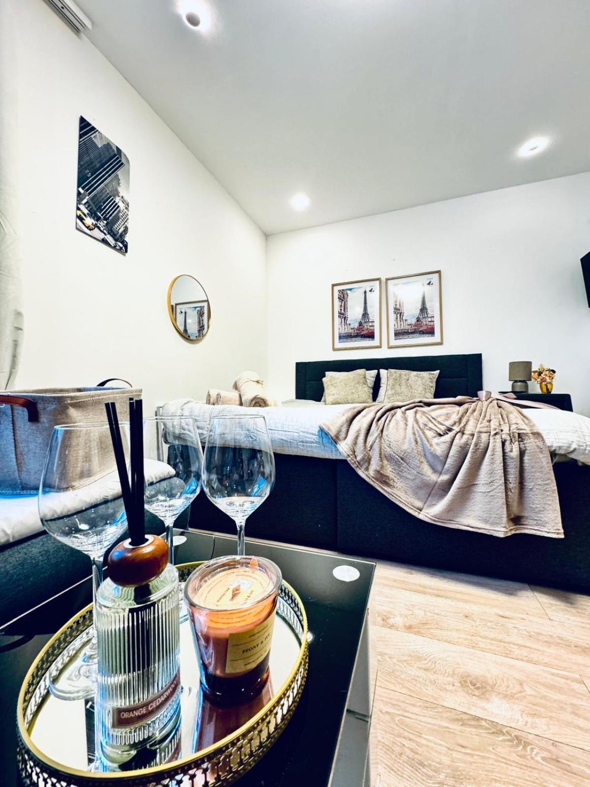 Central King Studio - 10 Mins Walk From Downtown Vienne Extérieur photo