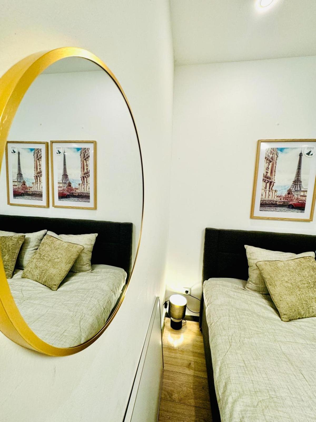Central King Studio - 10 Mins Walk From Downtown Vienne Extérieur photo