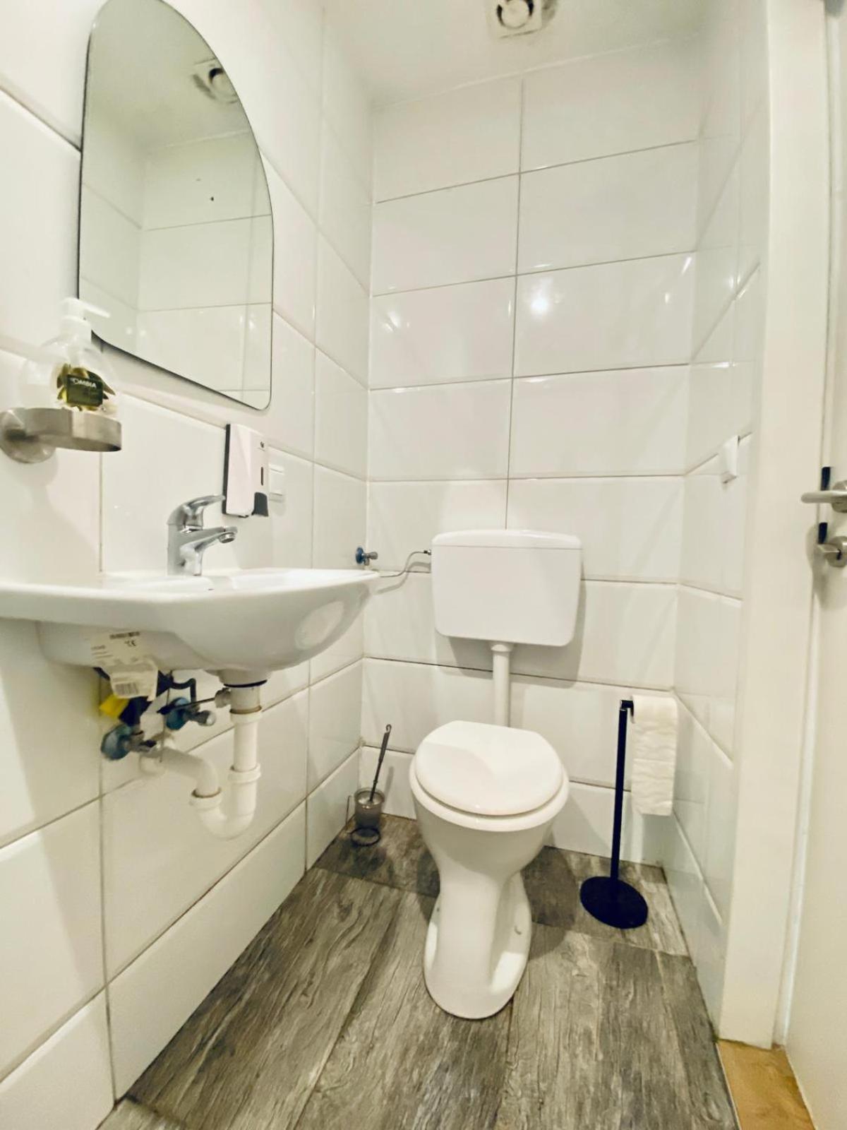 Central King Studio - 10 Mins Walk From Downtown Vienne Extérieur photo