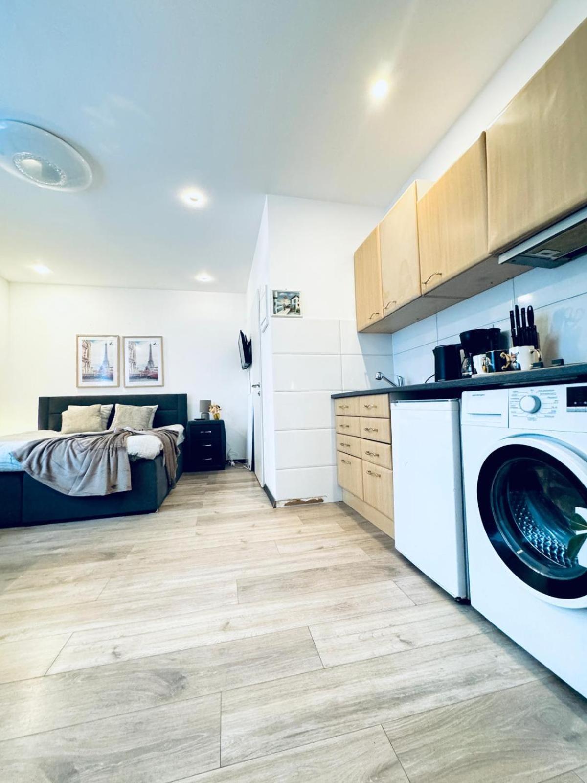 Central King Studio - 10 Mins Walk From Downtown Vienne Extérieur photo