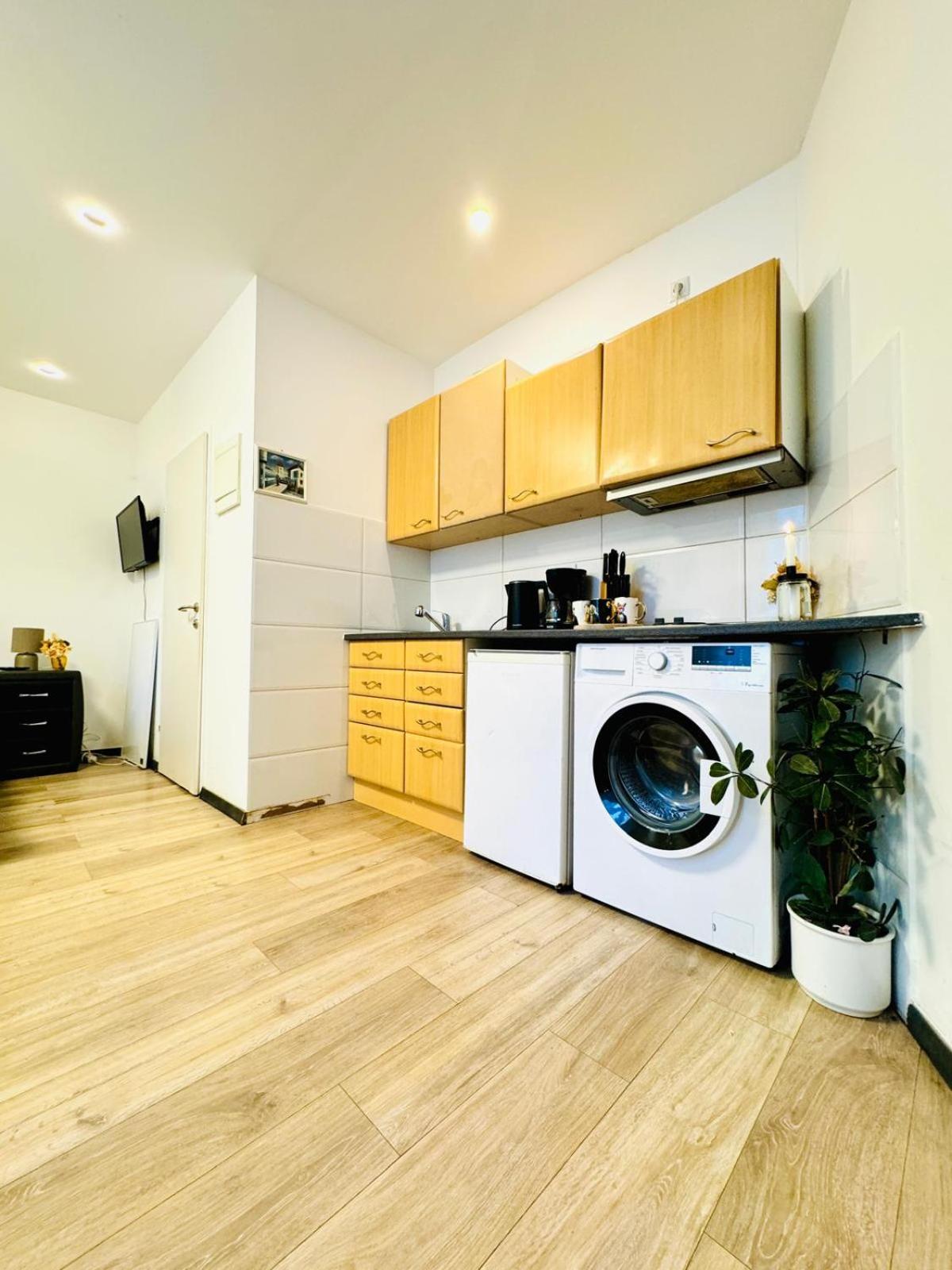 Central King Studio - 10 Mins Walk From Downtown Vienne Extérieur photo