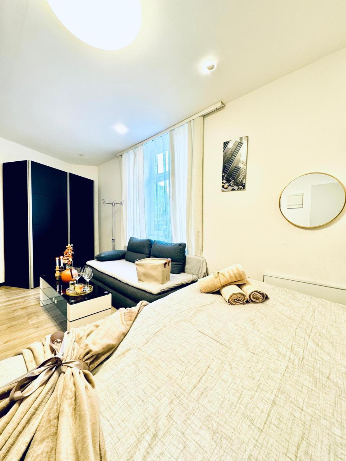 Central King Studio - 10 Mins Walk From Downtown Vienne Extérieur photo